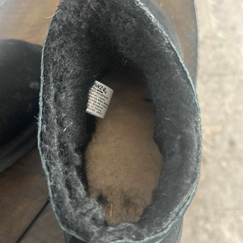 Boots Paws by Bearpaw - Picture 3 of 5